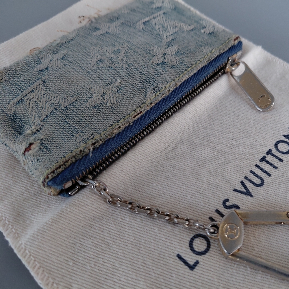 Louis Vuitton Beautiful Blue Denim Edition Key Holder Pouchette Cleft Pouch